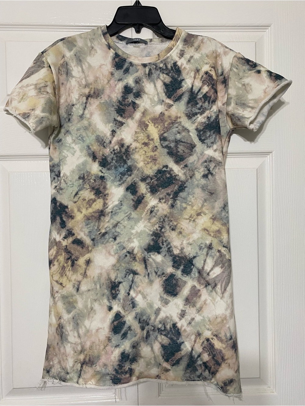 Tart collection Elleena dress in a fog tie-dye pattern size Small